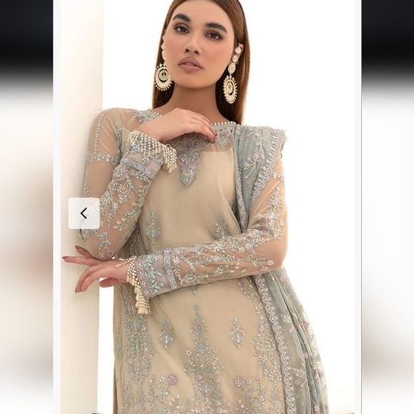 Like new Zarif Moonlight 5 piece shahara - Picture 3 of 3